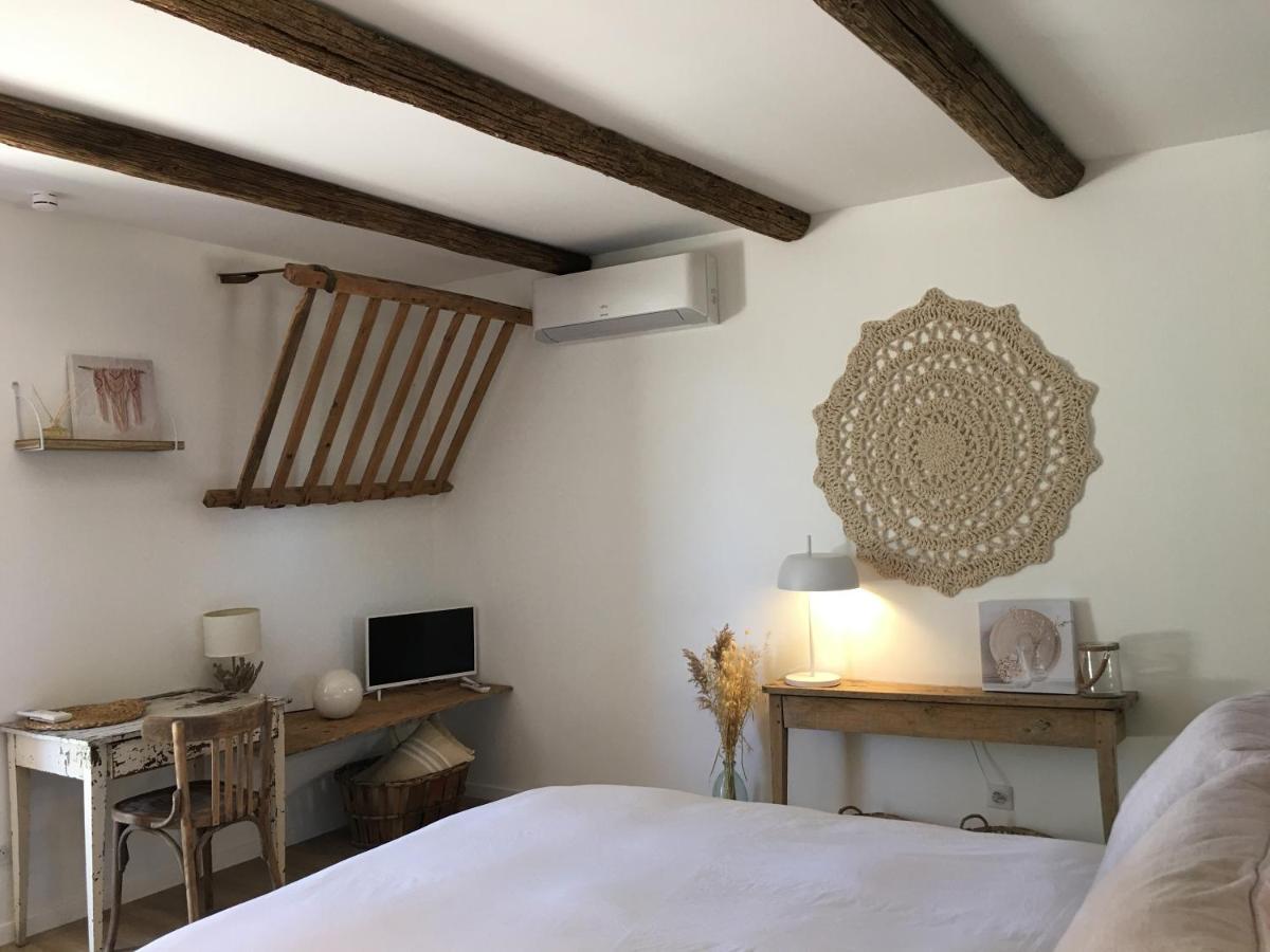 Bed and Breakfast La Bergerie de Cigalon à Mouries Extérieur photo